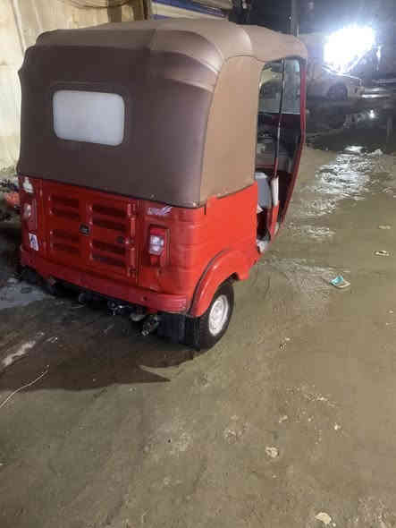 إسلام عليكم تكتك للبيع مديل 18 أوراق شرط اوياك للترقيم تكتك ربع متصرف عليه جاهزه كبل للشارع بيه مكينه عشرين اتخبل لا تنقيص ولا تبخير تكتك بيه نصبه عشرين مال واحد أيريد أيعيش لسعر 3800مكاني بغداد لشعب /***********
