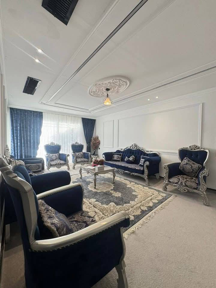 بيت موثث للبيع في أربيل
مجمع اوزال ستي السكني
مساحه 172م
يتكون من
3 نوم
مطبخ 
استقبال
صاله طعام
مجموعه صحيات 
كراج+حديقه
==========
***********
***********
***********
