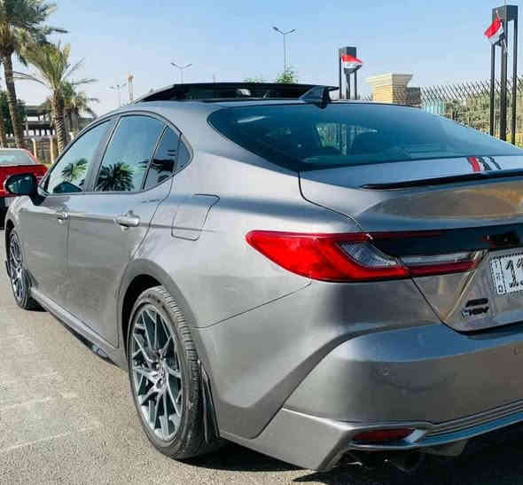 السلام عليكم كامري موديل 2025هايبردماشيه 9الف  XSEفول واحد عل واحدكشنات تدفئه تبريد خمس كامرات بنوراما رادرات شاشه عرض بلجامه يعني هوايه مواصفات وارد امريكي حادث  تبديل بنيد فقط بدون داخل ظربه صطحيه ارباك استيرن بسمي تحويل مباشر ***********مكاني بغداد العامريه السعر 220
