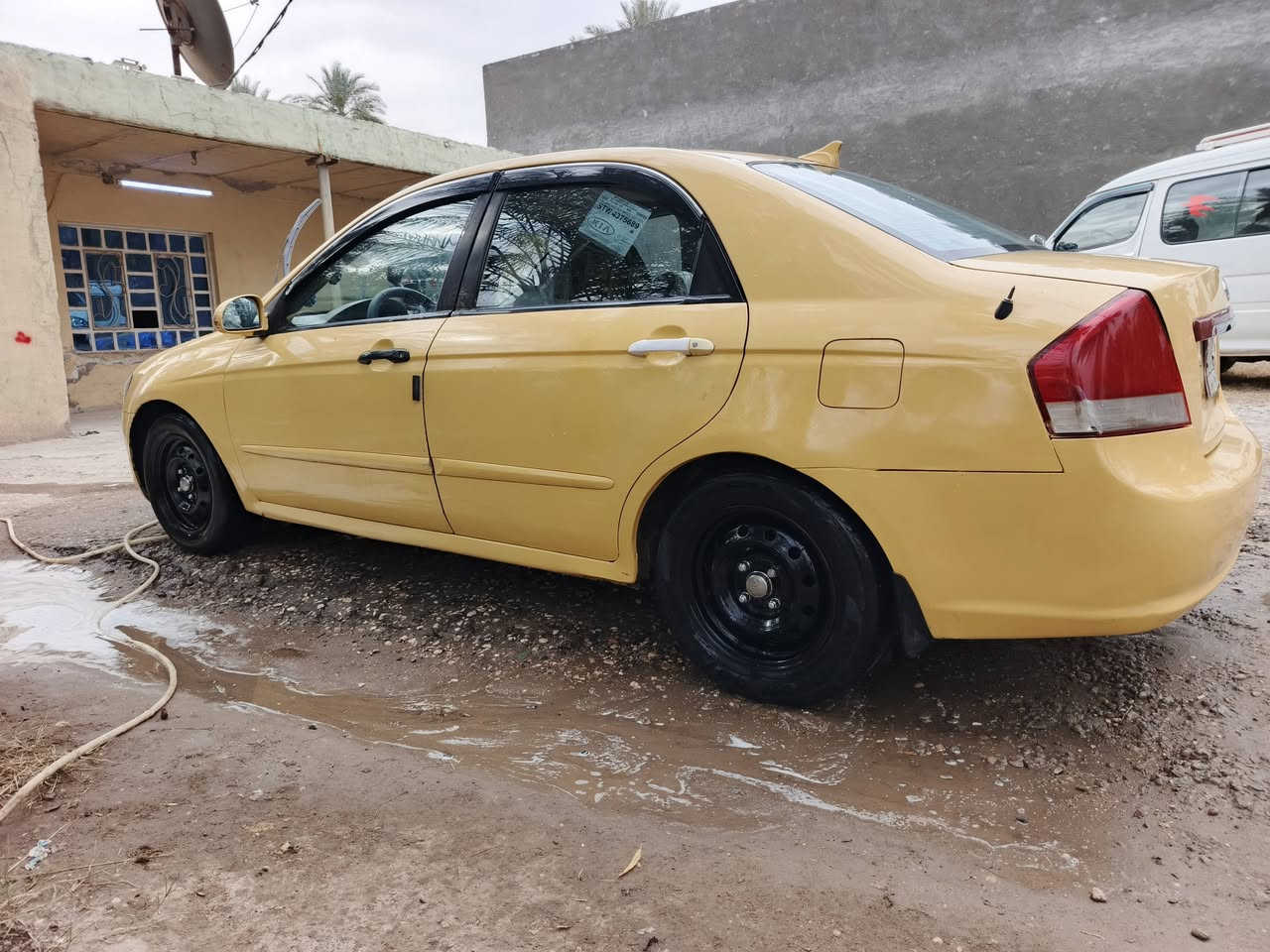 السلا عليكم سبكترا للبيع مديل 2009
سنويه ماساقطه مصفره هئيه ومرور مداور ثاني يوم 

مكينه وكير وتخم تاير وكهربائيات كله جدد 

حداديه اماميه جديده الخلفيه بيه بس شموع 

وارد امريكي حادثه بس بنيد مبدل
 بدون دواخل والباقي ليبل واحد

 مكاني كربلاء طويريج السعر78وبيه مجال

*********** بي واتساب
