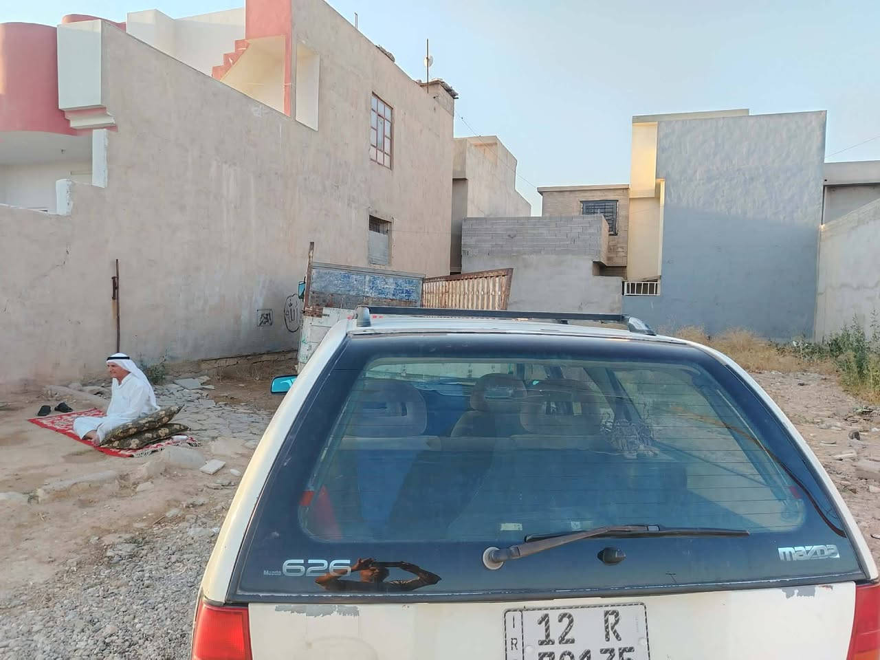السلام عليكم
مازدا 626 
سياره نضيفه 
12 بخ
رقم نينوى و (رقم جديد) 
سياره بأسمي وشرط التحويل
مكان السياره (موصل) 
السعر 50 وبيها مجال
للاستفسار (***********)
