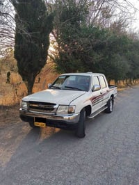 دیر • ٢٠١٠ • أحمر