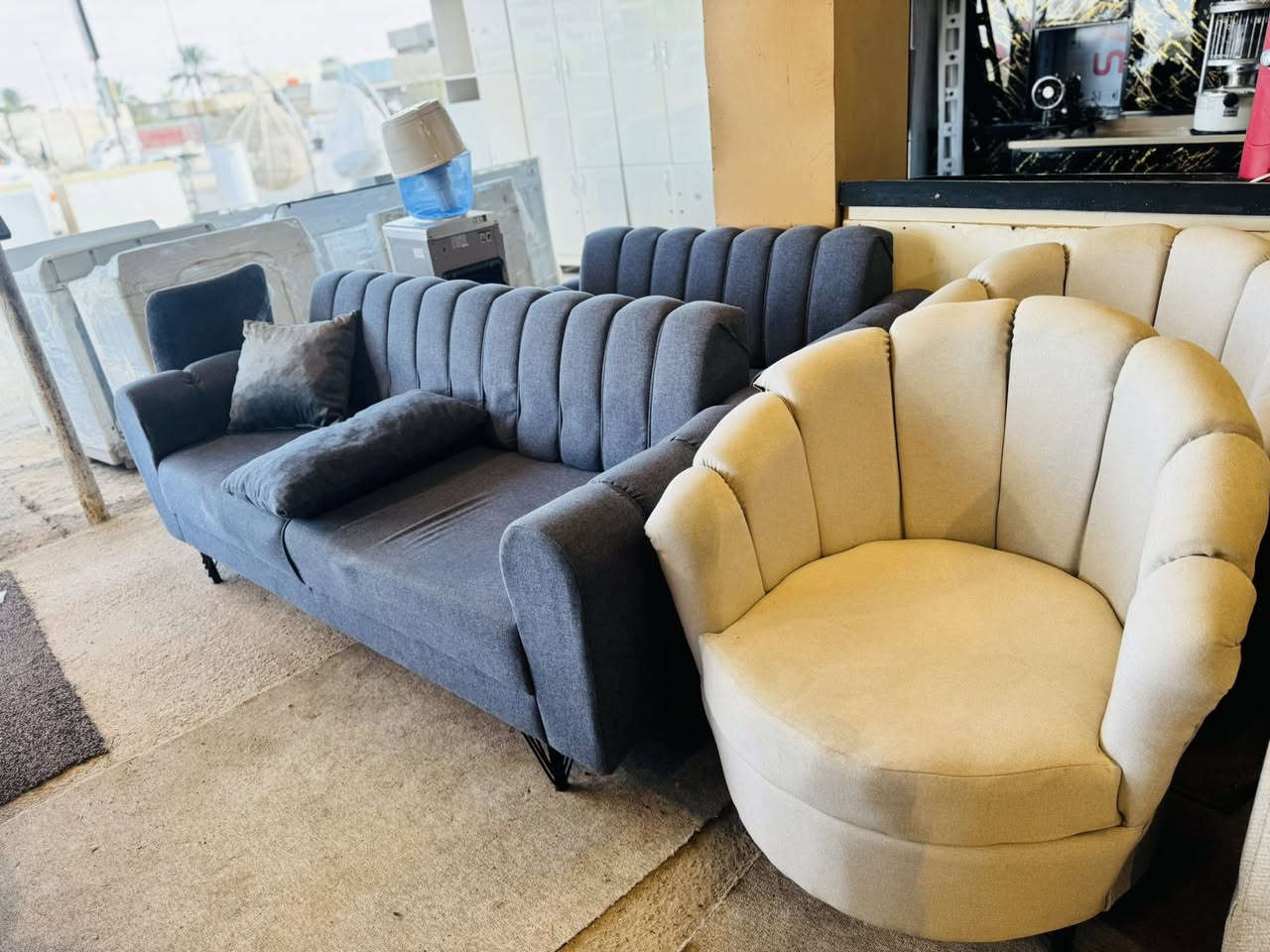 اثاث باله تركي كلشي متوفر تخم كاونتر طباخ ثلاجه 
العنوآن بغداد المدائن ***********
متوفر توصيل داخل بغداد
