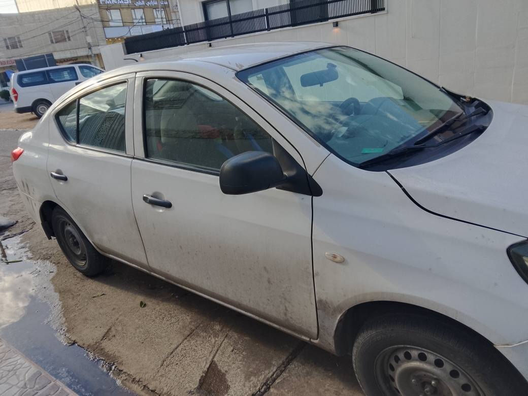 ‎صني موديل ٢٠١٥ ٢ قطعه صبغ بدون داخل رقم و سنويه جديده سعر ٨٨ و شويه مجال واتس اب (***********)‎ أربيل, العراق
