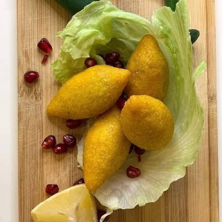 عروض عروض رمضان 🌙
50كبه حلب تمن عنبر 
25بروك الحم +25بورك جبن
30كبه سرايه مرك
25قطع الحم بعجين

كل هاذ بسعر 55توصيل فقط داخل زعفرانيه الحجز واتساب   ***********
