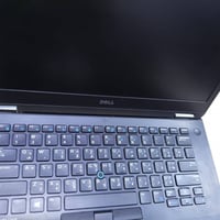 لابتوب للبيع السعر 220 للاتصال 07822183810 مواصفات  حجم شاشة 15.6 انج ...