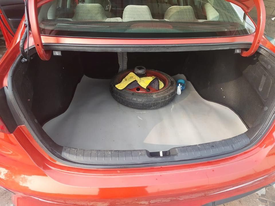 السلام عليكم
فورتي للبيع 2023 
رقم بغداد معوقين
سياره جديده حداديه تخم تاير 
كير AT المرغوب المكينه كفاله
حادثها 3قطع تبديل نفس ألون فقط
ماشيه 45mil
السعر 145$  
‭0771 606 5558‬
