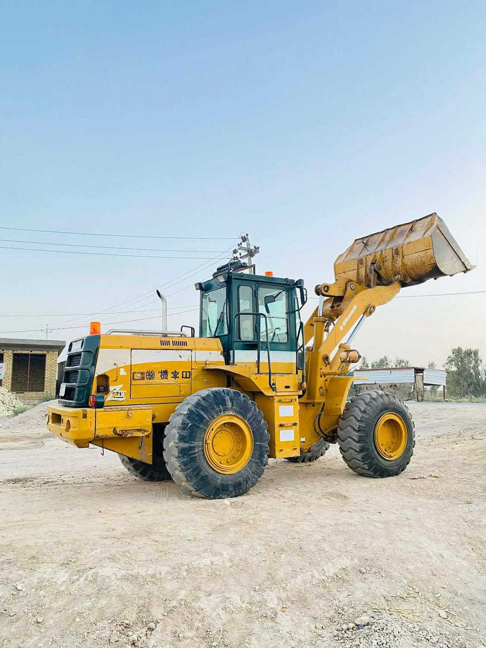 سلام عليكم شفل حجم ٧٠ كاوسكي موديل ١٩٩٥ سنويه ٢٠٣٠ مكينه جاهزه من كلشي كير ومحرك وتركم وكسلات تخم تاير حداديه جديده كهربايات جديده مكينه جاهزه من كلشي ماناقصه شي مكانه فلوجه سعر 280 وبيه مجال الشري تواصل ***********
