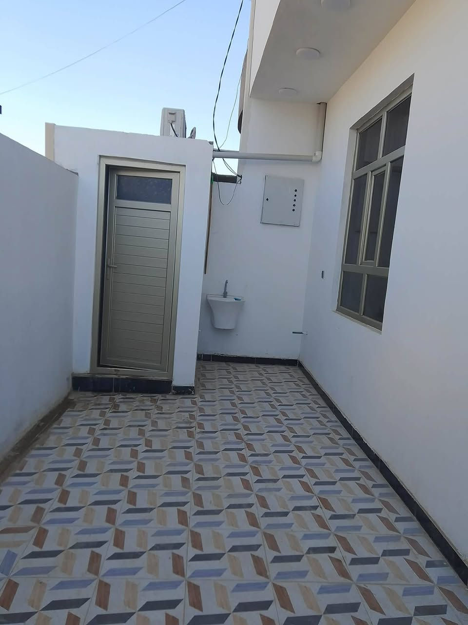 بيت للبيع في دوانم البهراط . غرفتين نوم وصاله ومطبخ ومخزن  مفتوح على الصاله واستقبال وكراج وحمامم المساحه 150
للاستفسار الاتصال على الرقم 
‏‪***********‬‏
