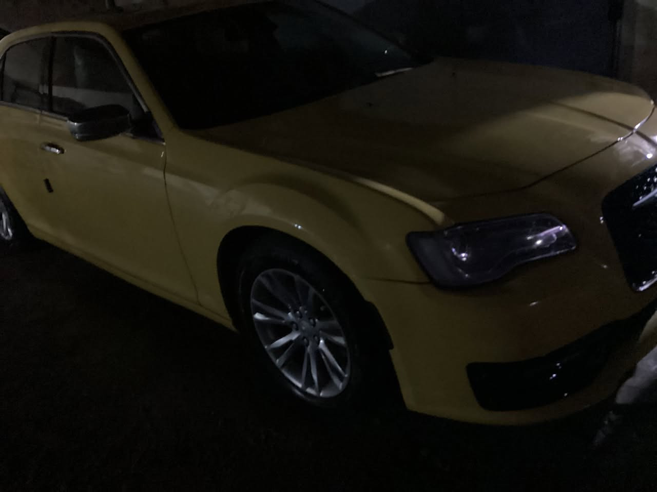 سلام عليكم للبيع موديل ٢٠١٨ اصل فول لمتي ١على١ فتحه لإدارات كشخات كهربائي خزن فول بسمي بغداد (٢٣٠)سعر ***********
