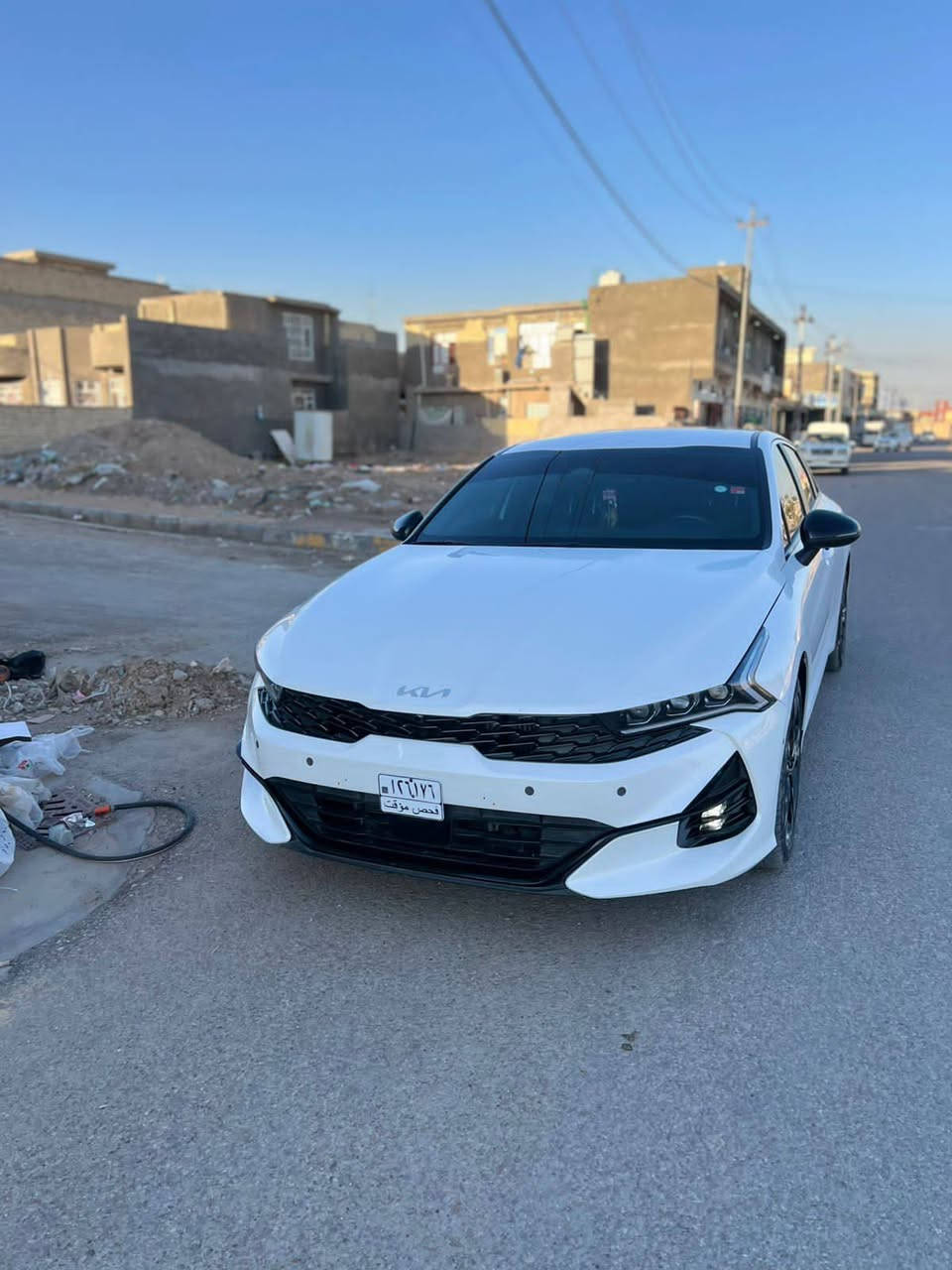 السلام عليكم
للبيع كيا K5 موديل 2024 GT-Line، فول مواصفات (أعلى فئة بالمواصفات).

رقم بغداد دولي معوقين، اب اسم ولد اقاربي 

الحادث فقط بنيد، والجاملق مصبوغ بأمريكا، بدون حادث 

محرك 1600 تيربو.

السيارة أحلى من الصور.

📍 الموقع: واسط / الصويرة، قرب المعهد التقني.

💰 السعر: 170، وبيهه مجال بسيط.

📞 للاستفسار: ***********.
