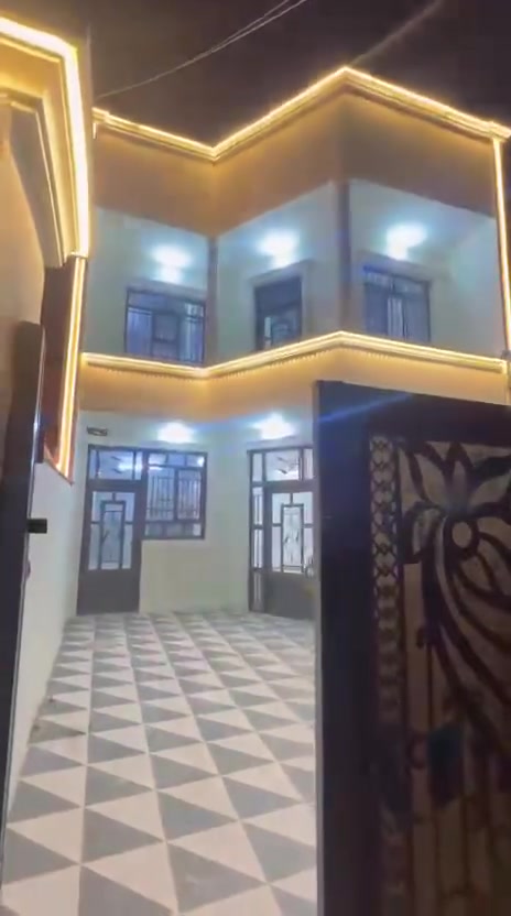 مشتمل للبيع في حي الافراز مساحة ١٢٥متر ركن 
٣غرف نوم بناء حديث 
فارغ وجاهز للسكن 
سند اصولية 
السعر ٨٧ مليون للإستفسار ***********
