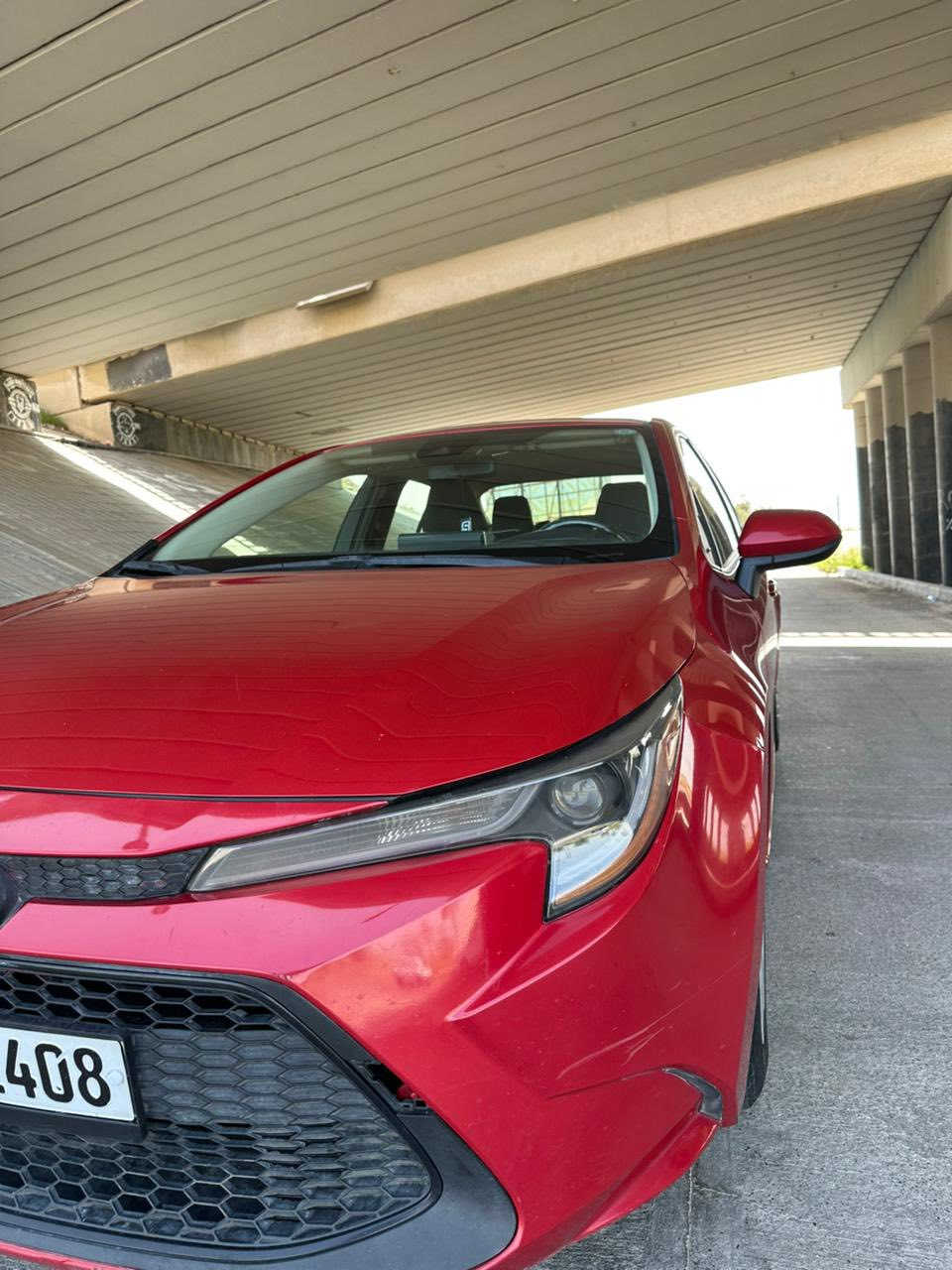 كرولا موديل ٢٠٢١ احد قطع بي جاملغ سكن  بدون دواخل سعر ١٤٠ بي مجال رقەم:***********/ ***********
