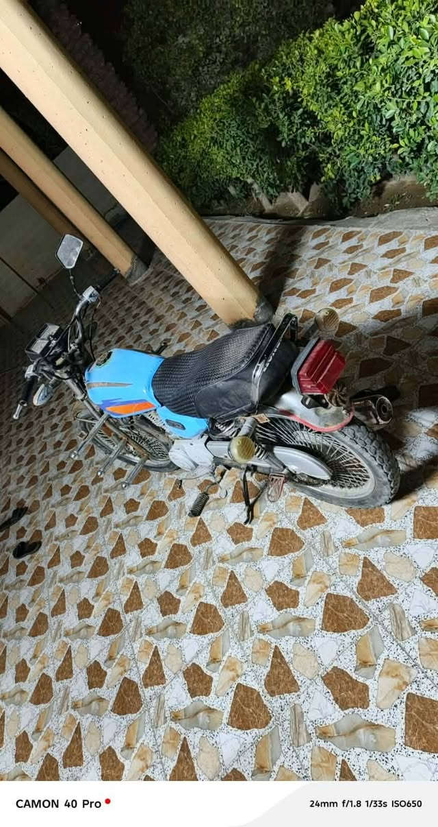 سلام عليكم مطور البيع موديل ١٧ مطور نضيف مكينه نضيفه مامفتوحه بس فيلس مطور جهز كبل لشراء *********** مكان بديالئ شهربان
