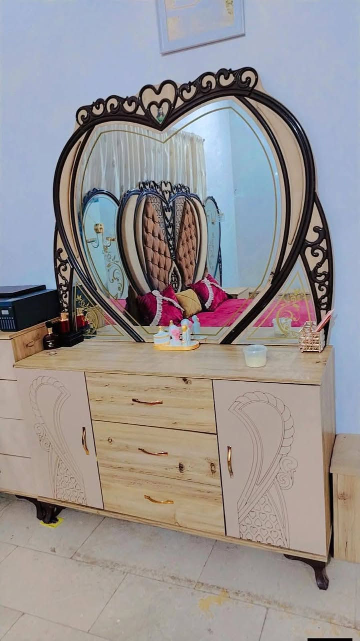 غراض للبيع
جنط عدد 2 باقيات + غرفه تركيه الاصليه الثقيله 
برده قياس 3×4 / رقم ***********
الاستفسار اكثر خاص
