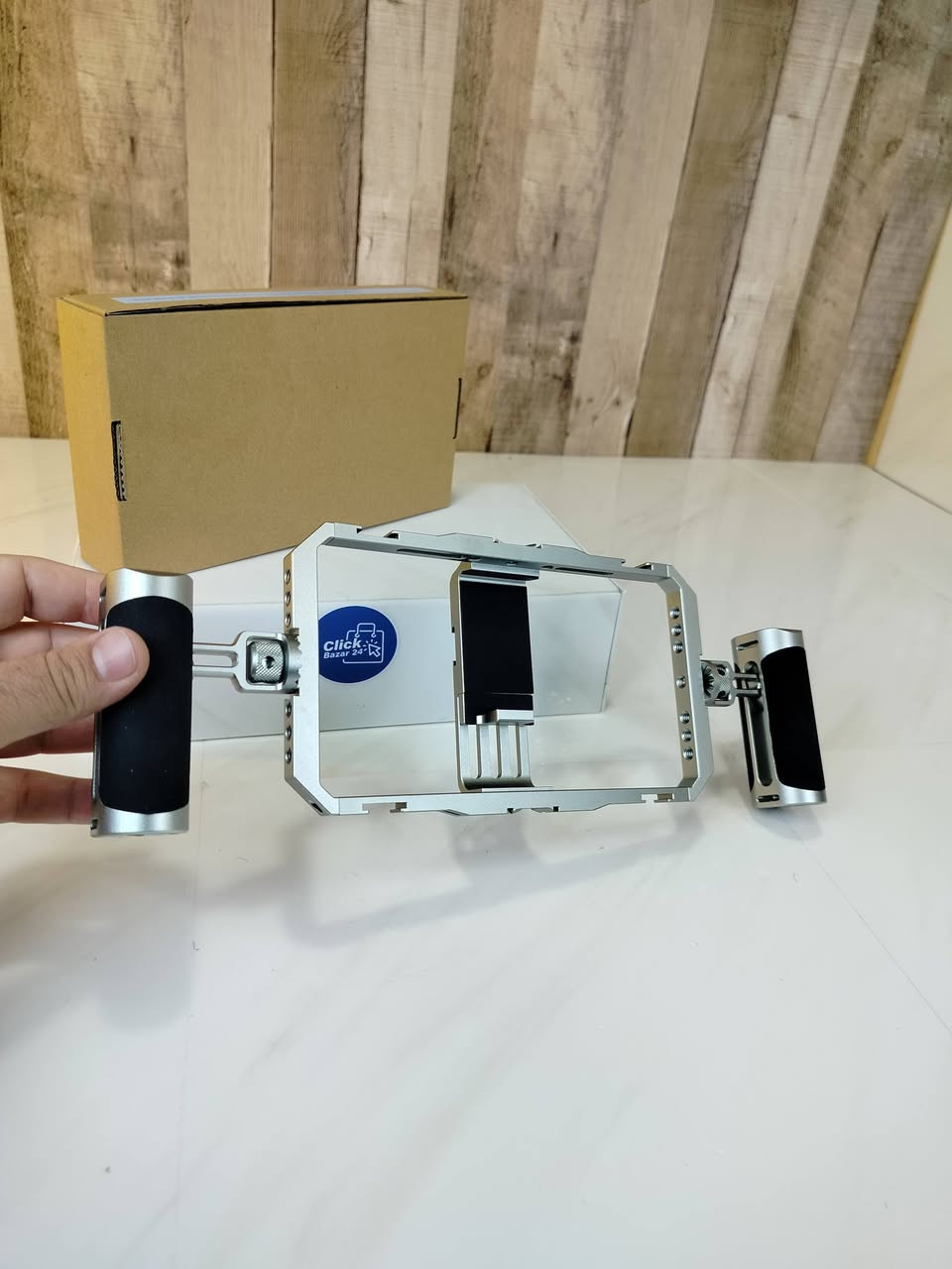 کەیچی مۆبایل بۆ سەرجەم مۆدیلەکان و بڕاندەکان دەبێت 
دوو دەسکی زۆر بەهێز و کوالێتی بەرز 
Mobile Cage
Click Bazar 24 .Universal Smartphone Video Rig with Dual Handles Phone Cage Photography Case
📢⏰💭
🚗گەیاندنمان هەیە بۆ هەموو پارێزگاکان
📥بۆ داواکردن نامە بنێرن یان پەیوەندی بکەن
نرخی گەیاندن 4000
   0750 3128118
   0770 3128181
  viber & whatsapp
-----
🚗يوجد توصيل جميع محافظات العراق
📥للطلب اتصل 
سعر توصیل 4000
   0750 3128118
   0770 3128181
  viber & whatsapp
-----

https://linktr.ee/clickbazar24
