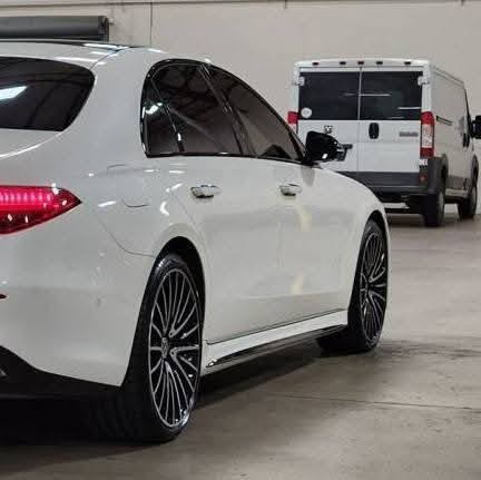 مرسيدس جوهرة S580  2023 

ماشية 70,000 KM
رقم اربيل مميز وسنوية جديدة 22T22XX
وارد امريكي كلين تايتل
كفالة من الشخط 
محرك وكير كفالة
كامل المواصفات
رادارات
حساسات 
جميع أنظمة السلامة
كشنات مساج تدفئة وتبريد
سعر مناسب
للاستفسار اتصال او واتساب ***********

مكان السيارة زيونة
