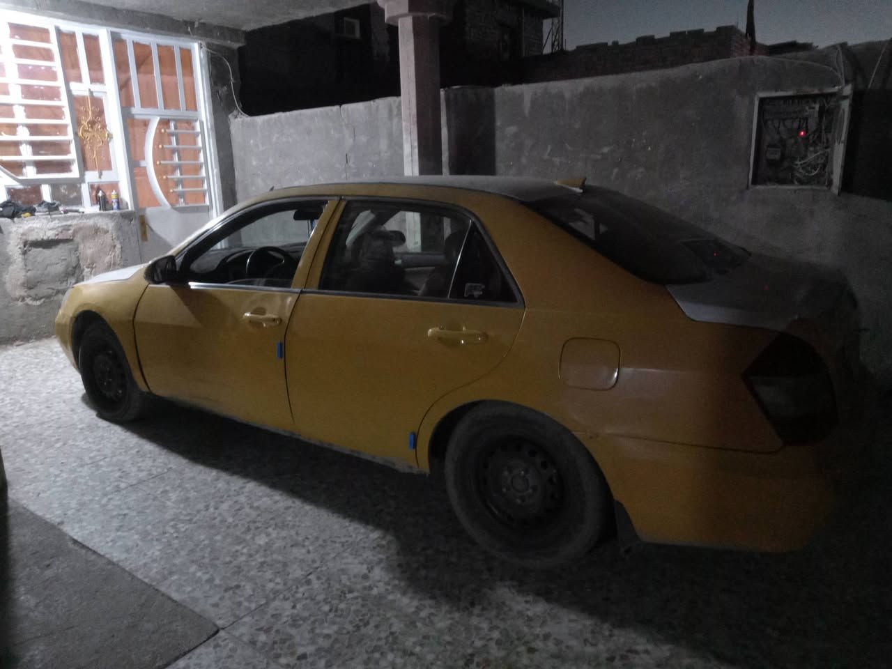 يا الله
السلام عليكم شباب
للبيع سيارة BYD F6 موديل 2011

المحرك: 2.0 DOHCالكير: عاديالحالة: جيدةتحتاج فقط صدر أمامي (ضرر بسيط)

السعر: 20$ وبيه مجال الموقع: بغداد
شرط التحويل 
للتواصل: (***********)
