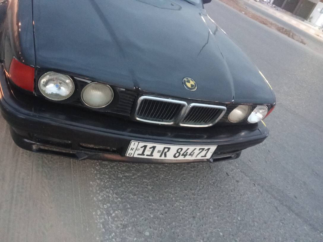 سلام عليكم BMW 740 8 سلندر كير محرك حدادية جديدة فتحة دبل ارباك ثلاث وضعيات قيادة رقم بغداد سنوية 2030 رقم انكليزي داخل ابيص منضومت غاز بانزين انسة صرف السعر 48وبيهة مجال رقم المبايل ***********
