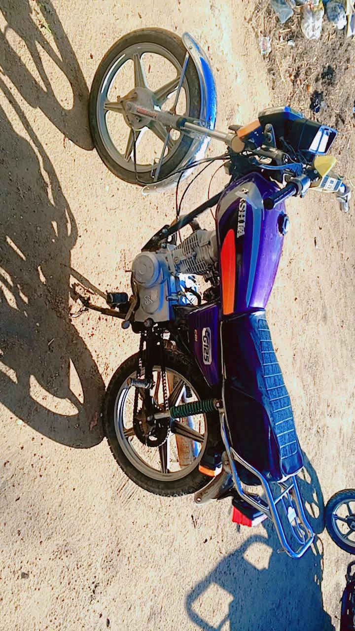 سلام عليكم  دراجه ربعه كير  وراق صولي موديل 15 مكان  كربلاء امام عون عليه سلام   سعر 350 وبيه مجال لشراي رقم ***********
