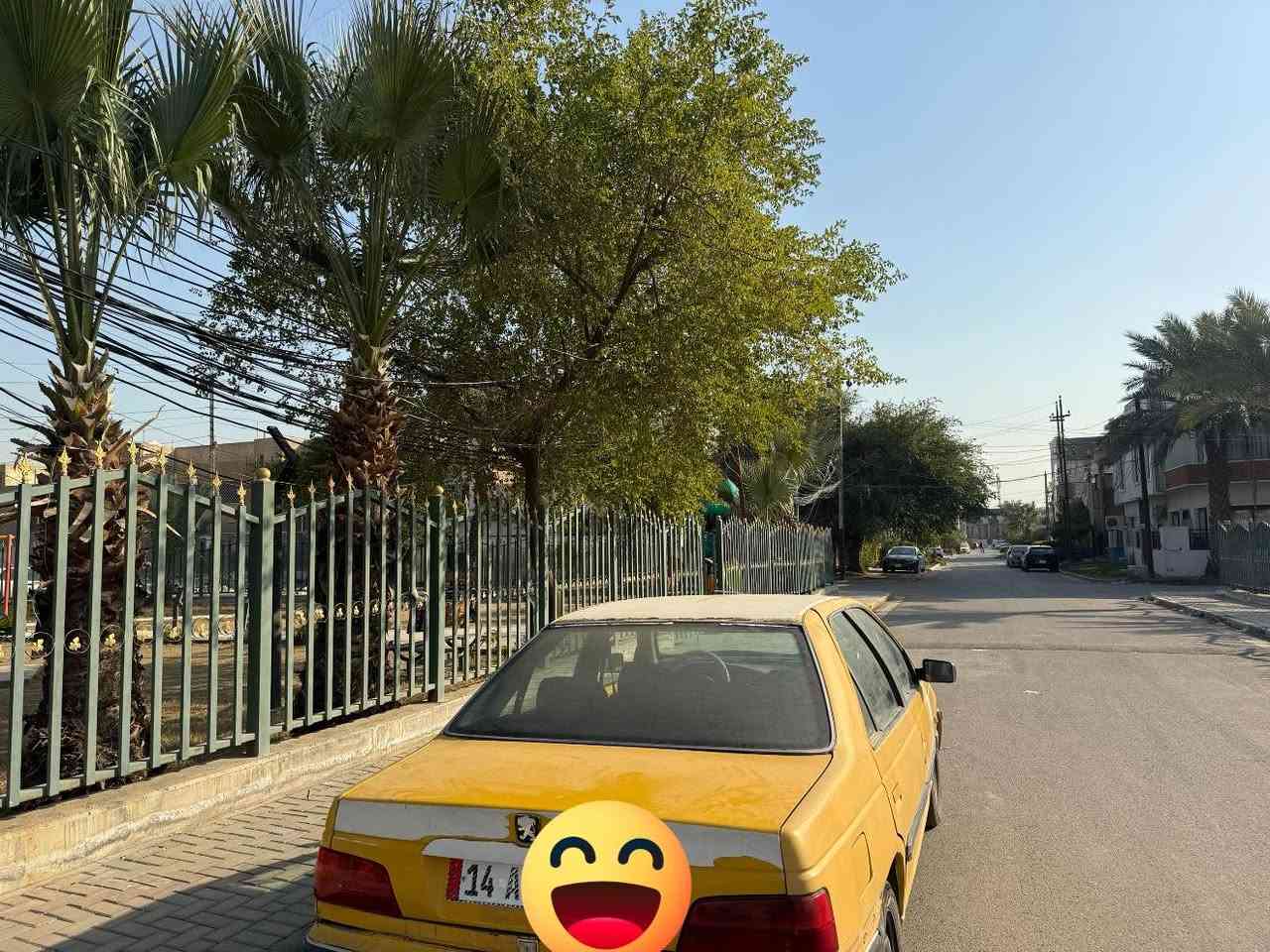 سلام عليكم البيع بيجو بارص موديل 2015 بسمي ارقام انكليزي قبل سبوع حولت بل تاجيات مصفره من كلشي السياره متروكه صار ٤ سنوات  مكينه بيهه سوط اني ابيع مكينه كايمه بس سياره تشتغل وتمشي كير جديد راديتر جديد كهربايات كلهن شغالات سياره رايدلهه ترتيب  سعرهه ٢٥ ورقه مكان سياره بغداد الكرخ السيديه ***********
