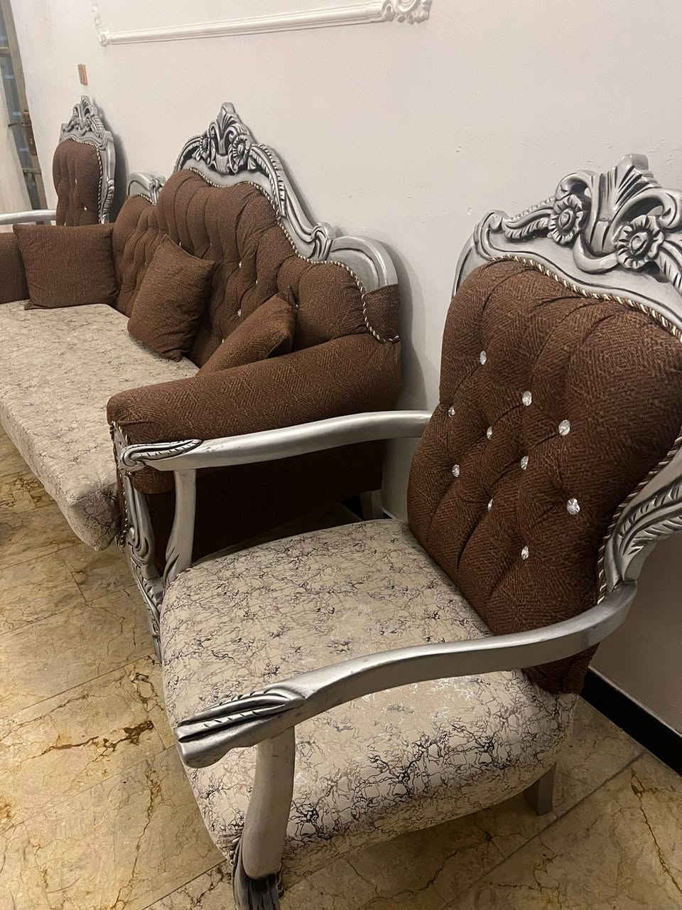 للبيع طخم عشر مقاعد جديد مابي ضرر السعر850مكان بغداد وطلبات ب100


**إذا كنت صاحب هذا الإعلان وتريد حذفه لأي سبب، رجاءا أرسل رسالة إلى الدعم الفني**