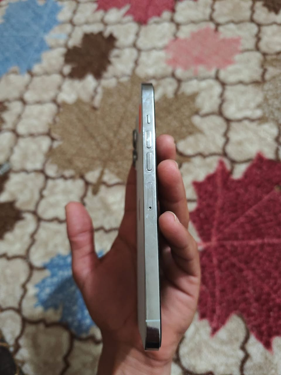 ايفون 13برو ماكس باتري 90 بعدو وضع بلاد مامفتوح   ذاكره 256 امريكي اصلي شرط النضافه السعر 800

***********
