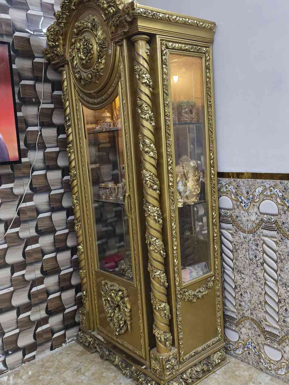 للبيع مصري زان ب 300 وبيه مجال  ***********
