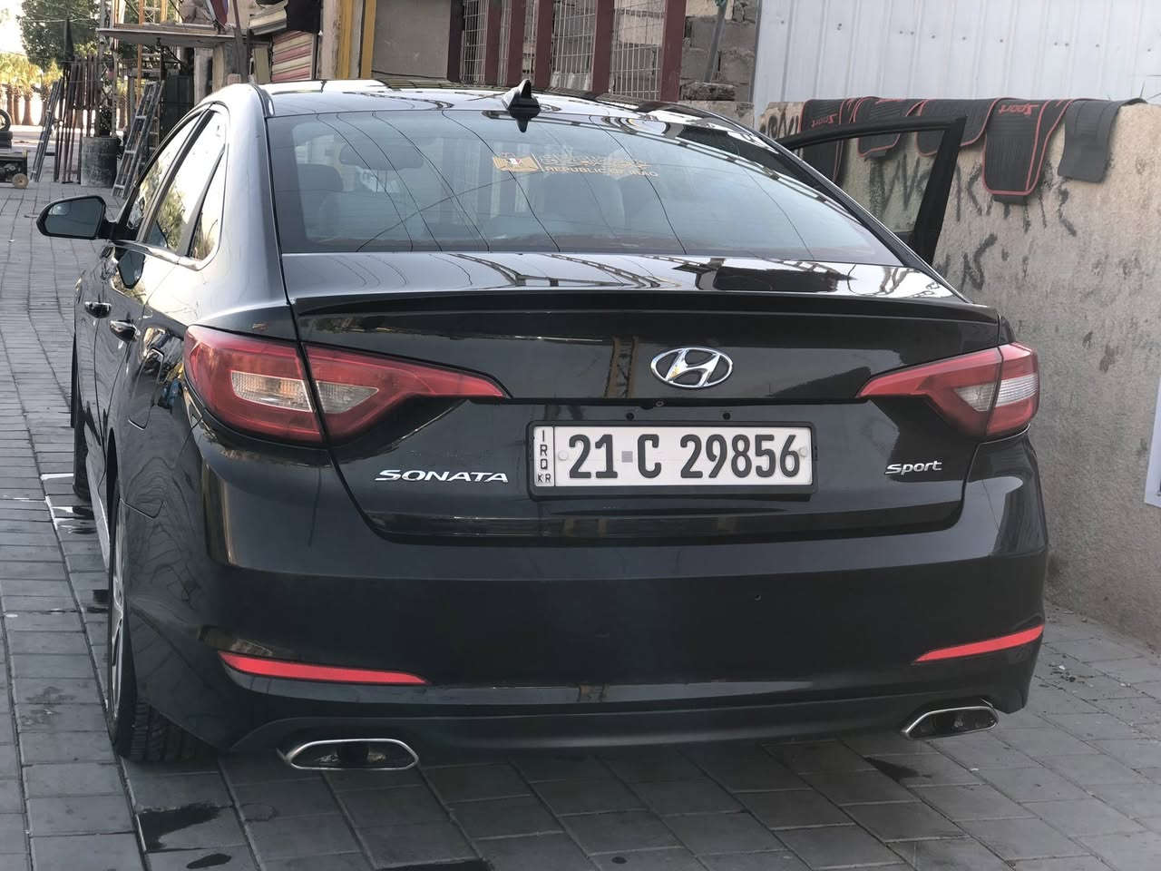 سلام عليكم سوناتا للبيع 2015 سبورت سياره فول مواصفات ماعدا فتحه وبصمه شاشه وكامره وكشن كهرباء وتدفئة كشنات ودل كزوز 
لمعرفة كافة التفاصيل اتصال على الرقم  *********** 
***********
