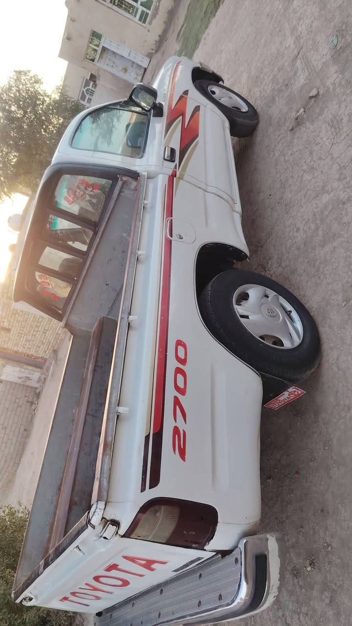 سلام عليكم بيكم 1999 مكفولة من ضربه وتبديل رقم قادسيه نكليزي بسمي كير محرك حداديه جديده تخم تاير جديد السعر 78 وبيها مجال اتصال *********** العنوان الديوانية
