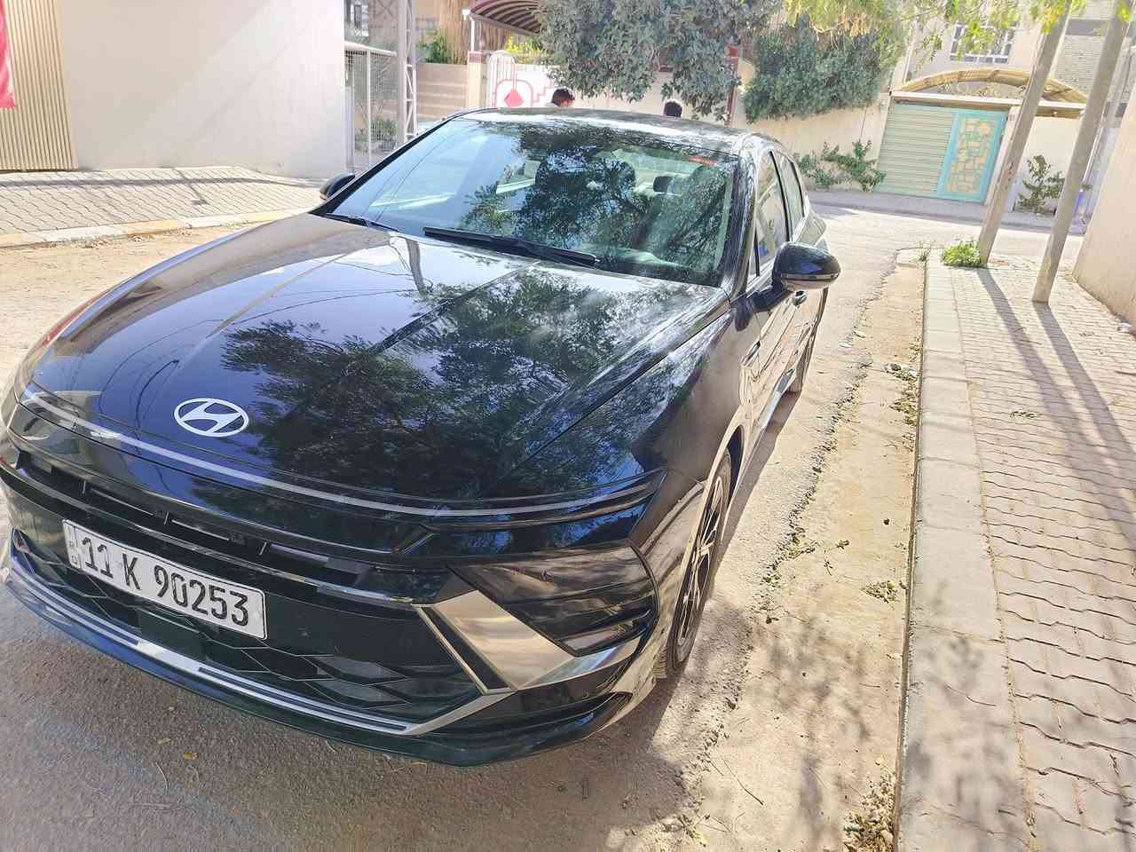 السلام عليكم 
سوناتا موديل
 2024
ماشيه 35

اللون اسود 
مواصفات
شاشه 
كامره
لايت عدسات
بصمه
رادار امامي
رادار خلفي
رادار جانبي
لد امامي خلفي
ويل كب
تنبيه خروج عن المسار
تحديد مسار 
فول تحكم ستيرن
كشن السائق كهرباء
تدفئه بالكشنات
داخل  اسود
شفتات 
كير تعليك
تبريد بيانو لمس
ترحيب عند الاقتراب
تشغيل عن بعد
محرك 2500✈️
صور الحادث بالمنشور 
الحادث سطحي 
بدون اي دواخل شاصي اللغد والايرباك والكير والمحرك كلهن مكفولات 
صور امريكا بالمنشور
للاستفسار ***********
الموقع نجف
رقم بغداد دولي باسمي
