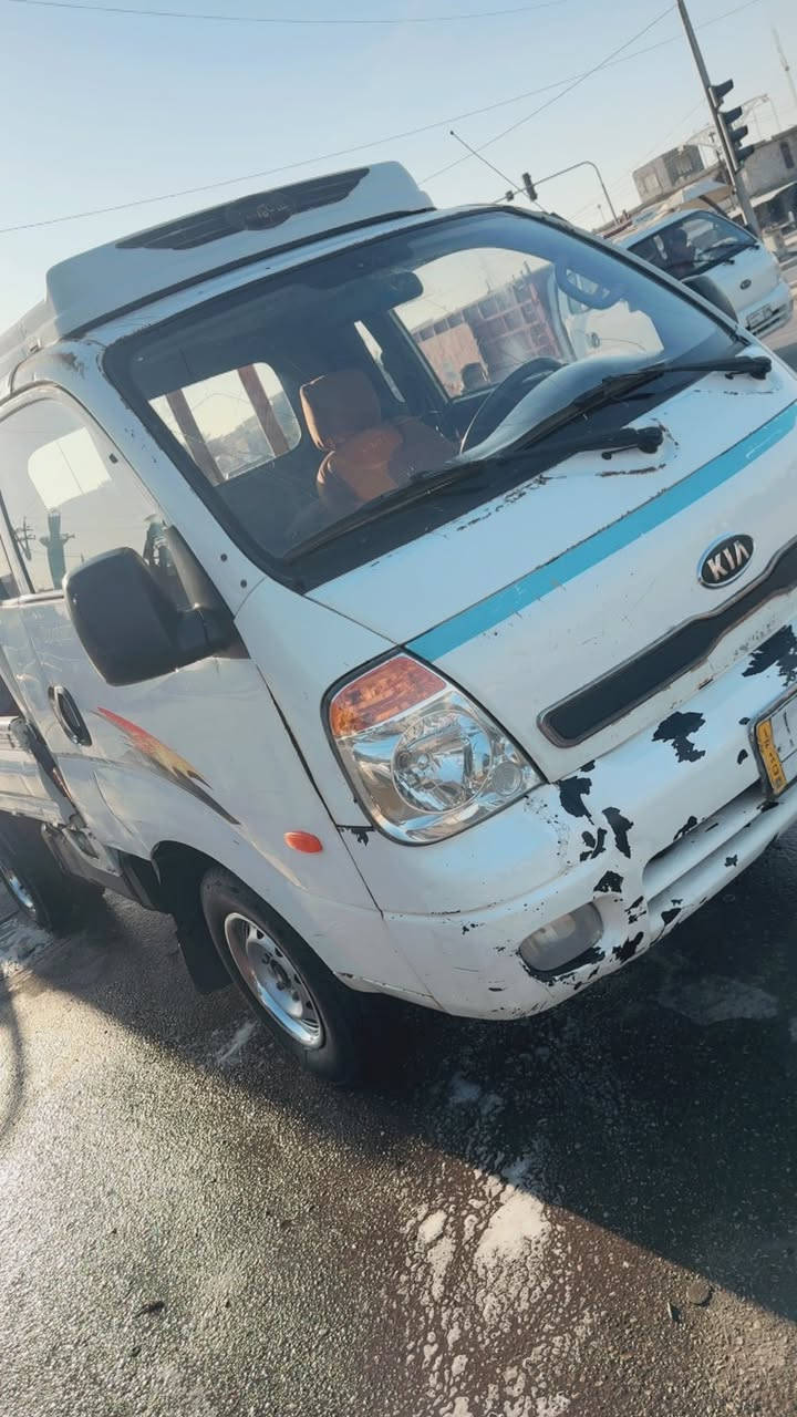 السلام عليكم كيا بنكو 2008 مكينة ٣٠٠٠ مفتوح سيارة جاهزة 
حدادية جديدة تخم تاير خلفي جديد باتري جديد سيارة مكفولة من الضربة رقم بابل سعرها 85 وبيها مجال 
للاستفسار اتصال ***********
