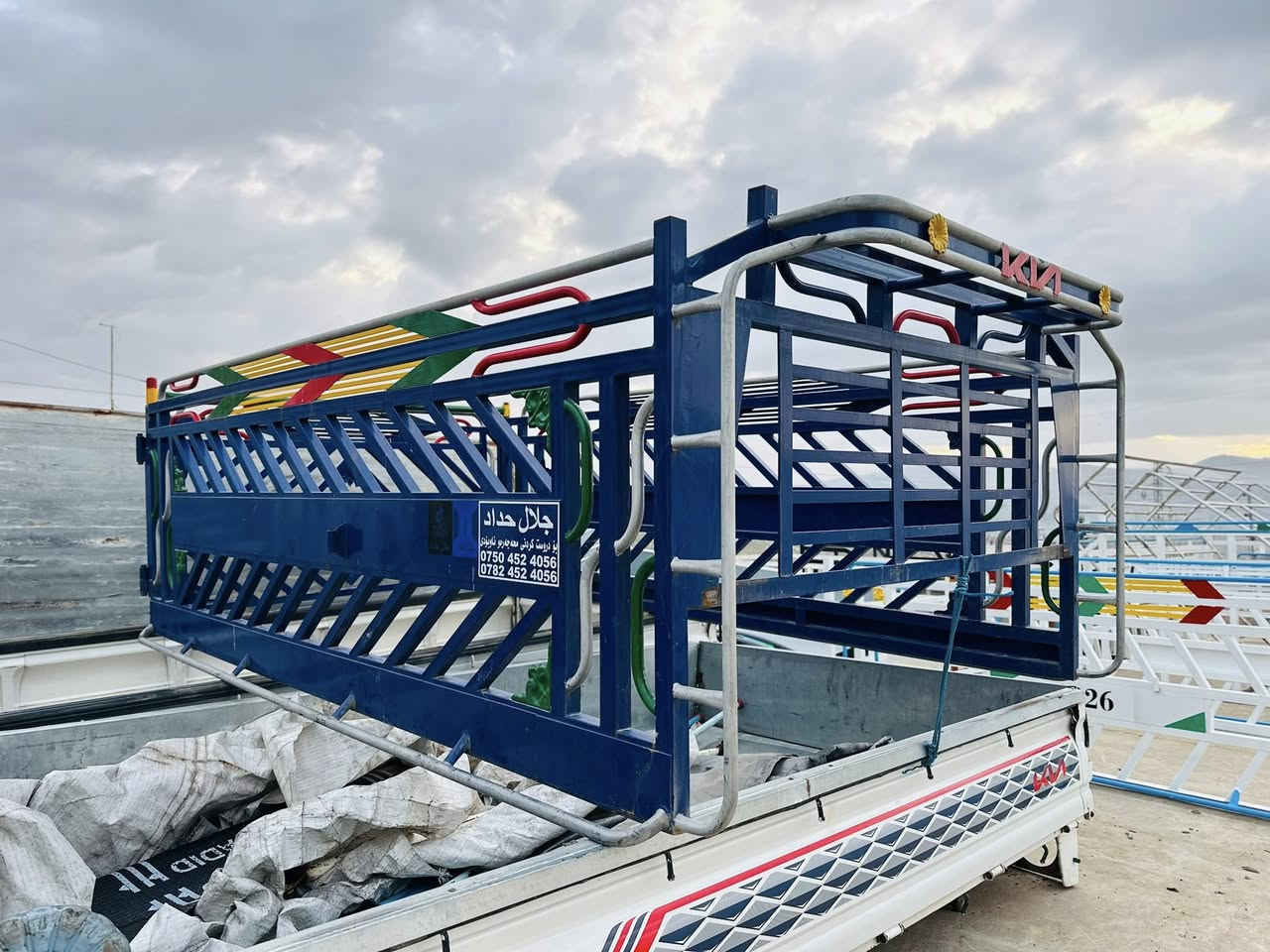 چەمچەی جڵال حداد بۆفرۆشتن
شۆێن ئەڵای

2700//////3000

***********
