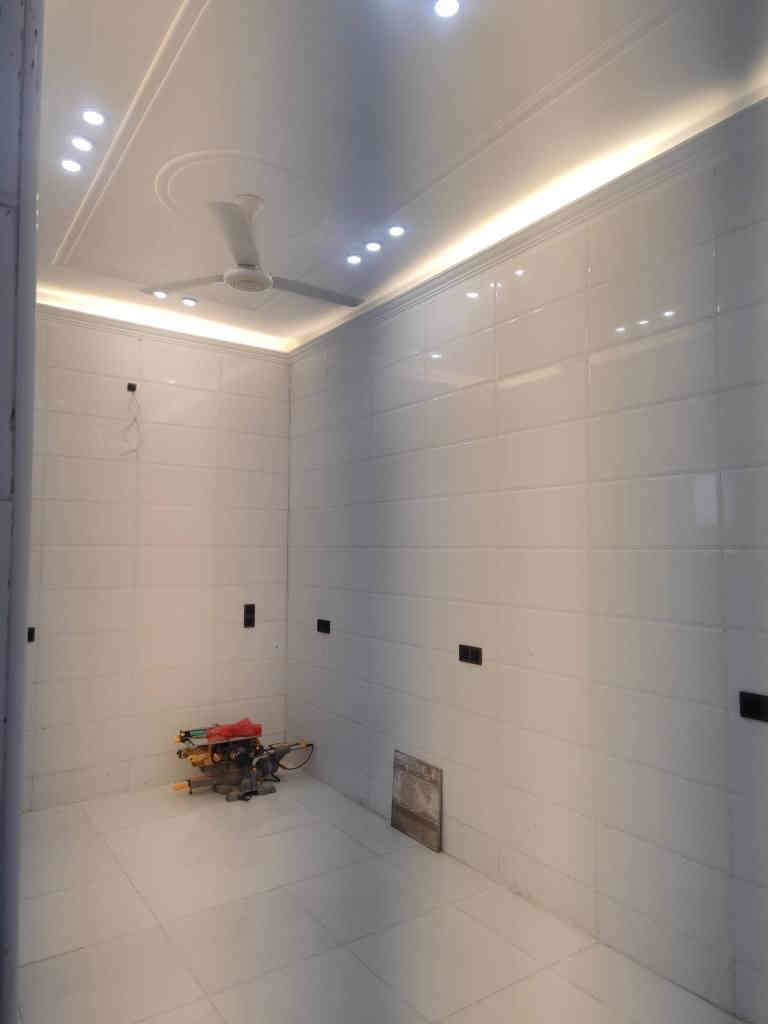 بيت طابقين ركن واجهيتين للبيع في أبي الخصيب السوق شارع القاضي 
مساحة البيت 100 متر مربع طابو صرف زراعي عراقي 
البناء طابوق الارضية رفت جاهز للسكن البيت وكامل  كاميرات مراقبة وانترنيت 
السعر 160 وبي مجال 
***********
*********** البصرة, العراق
