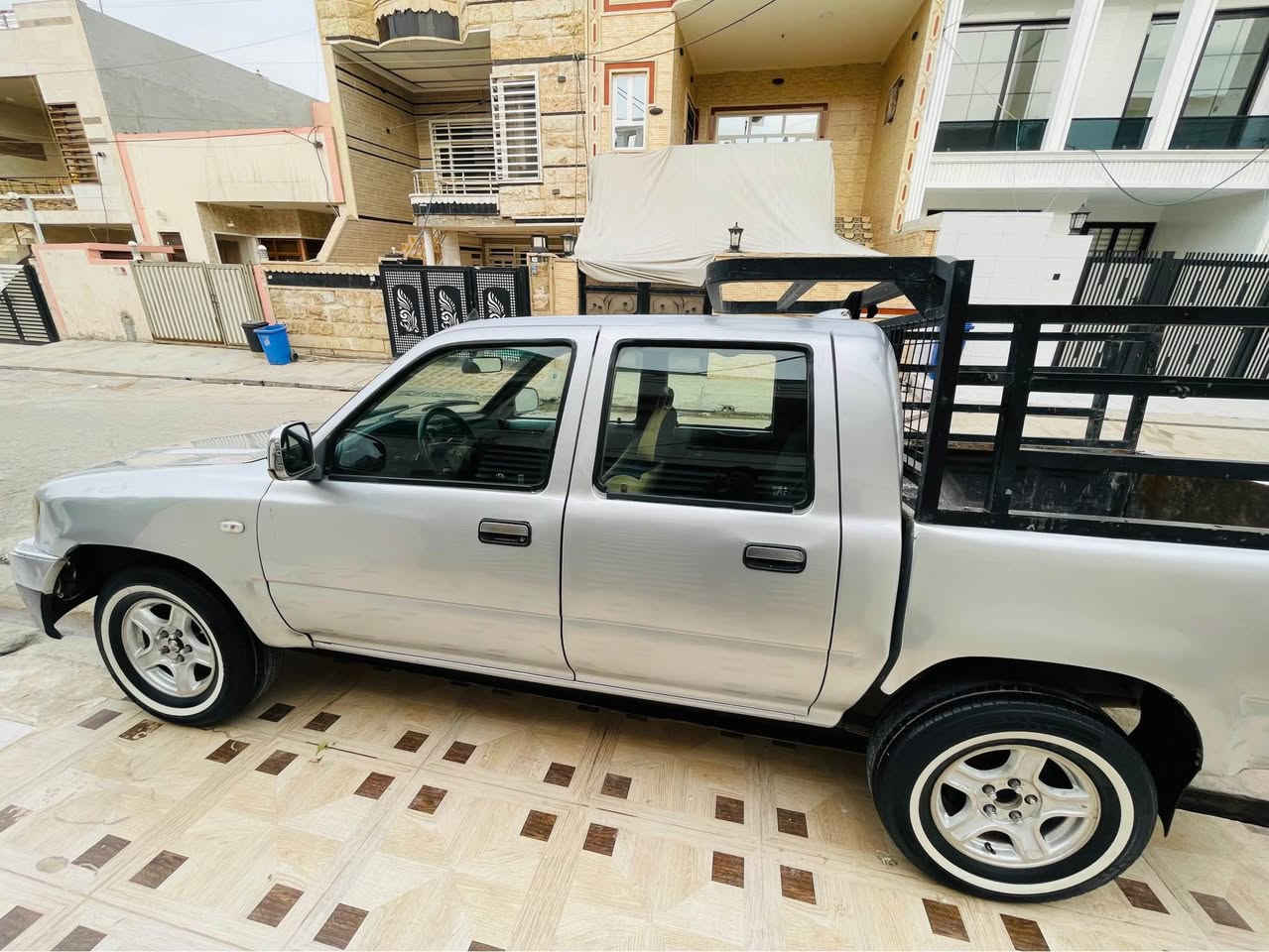 پیکاب ئەدمیڕاڵ ٢٠٠٦ مەکینە بەخ سوکان پاوەرە  ٤جام کارەباییە ڕەقەم هەولێر …
گێڕ و مەکینە و ئەکسل و شانسی بەشەرت گەرمی و کارەبایی هەموو جایزە..
وەرگەڕان و بڕانەوە و لێدرانی بەشەرت..
عام بۆیاغ کراوە بێ دەعم و لێدران..
٤ تایەی نوێیە سەیارەکە جایزە چەمچەیەکی زۆر چاکی پێوەیە تازە هەزەی کراوە…
ملیۆنێک غڕامەی لەسەرە ١،٠٠٠،٠٠٠ بەناو کردنی بەشەرت لە هەولێرم..
*********** أربيل, العراق
