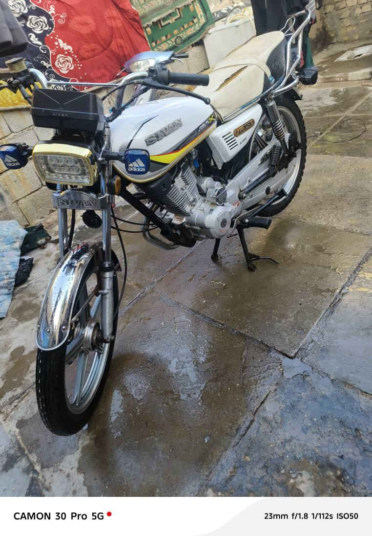 السلام  دراجه سيفان خير من الله سلف وهندر مكينه خرسه وكفايه شرط جيب فيتر وفحص كهربائيات شغاله موديل 2022  السعر550  مكاني بغداد مدينه الصدررقمي *********** بغداد, العراق
