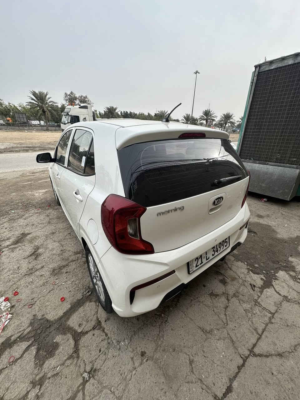 السلام عليكم 

للبيع فقط ...
كيا بيكانتو مورنينك 3 سلندر 
موديل 2021 
رقم سليمانية 
كشنات تدفئة 
مري شفط 
مانع انزلاق 
ويمكن هاي هيه 😁
سيارة بيها خسفتين بالقماره او طعجتين بكيفكم 
راح اوضحها بالفيديو اثر طفل كمز عليها 
الدعامية الخلفية بيها شخط كد اصبع اذا اكول شبر معناها سيارة كلها ههههه بس بصراحة اصبع   
الدعامية الامامية صبغ على كد شبر 
الدعاميات ما محسوبات بس واحد يوضحها للأمانة 
والباقي كفالة عامة 
السعر 105 
*********** وتساب 

اسف ع الاطالة تحياتي
