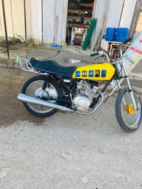 سلام وعليكم دراجة نضيفه مال محتاج بـ200 فقط +مامتواجد بلفيس فقط واتساب...