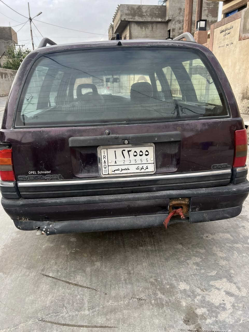 السلام عليكم اوبل اوميكا للبيع موديل ١٩٩١رقم كركوك سنوية ساقطةمن٢٠٢٣ بيها دفتر بانزين شرط التحويل  كير ومحرك وصدر شرط سياره نضيفا ميحتاجلة مصروف الكشر شوي تعبان يحتاج صبغ الباقي كله شرط السعر ٣٠وبيها مجال***********
