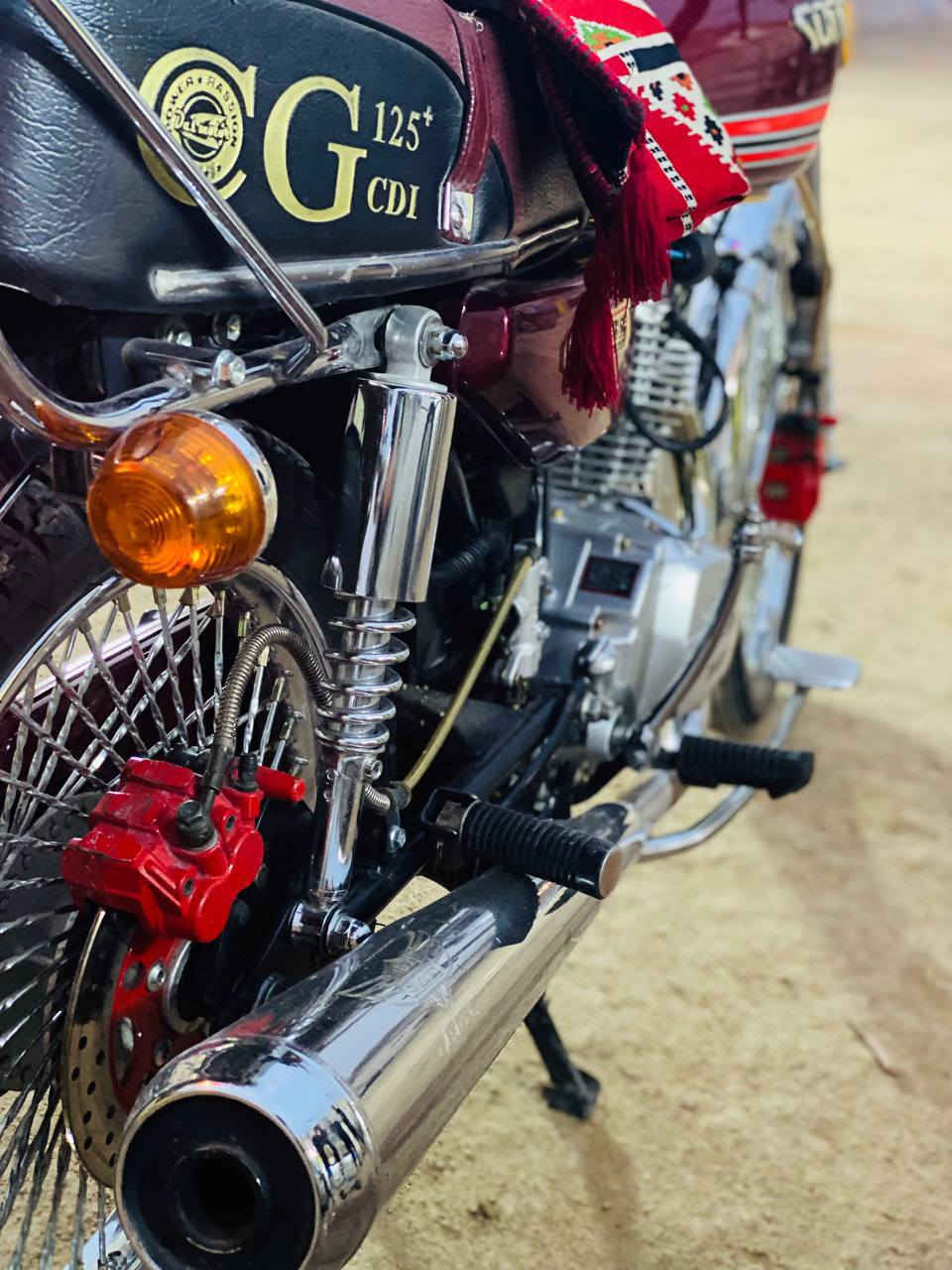 سلام عليكم دراجه نامه برو لبيع دراجه نضيفه كلش جنت مسافر متروكه دبل سك ماشيه 500كيلو سعره 750 بيه مجال مستعجل عله بيعته وكيله العرضي أوراقه نضيفه كلش هذه رقمي ***********مامتواجد عل انترنيت
