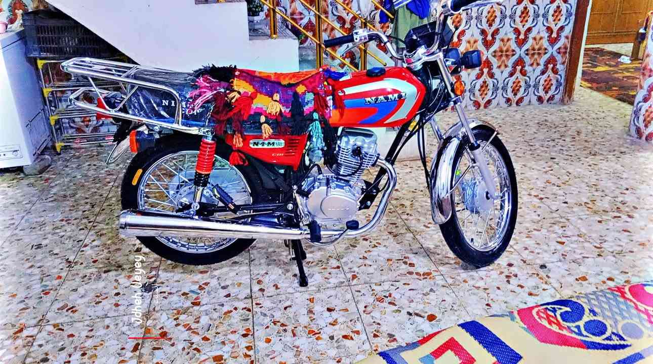 سلام عليكم شباب نامه متياز مديل 2027 بعدهه علئ سحك صارله 15من طلعه من لوكيا وراق كمله سعر 750وبيه مجال  ***********
