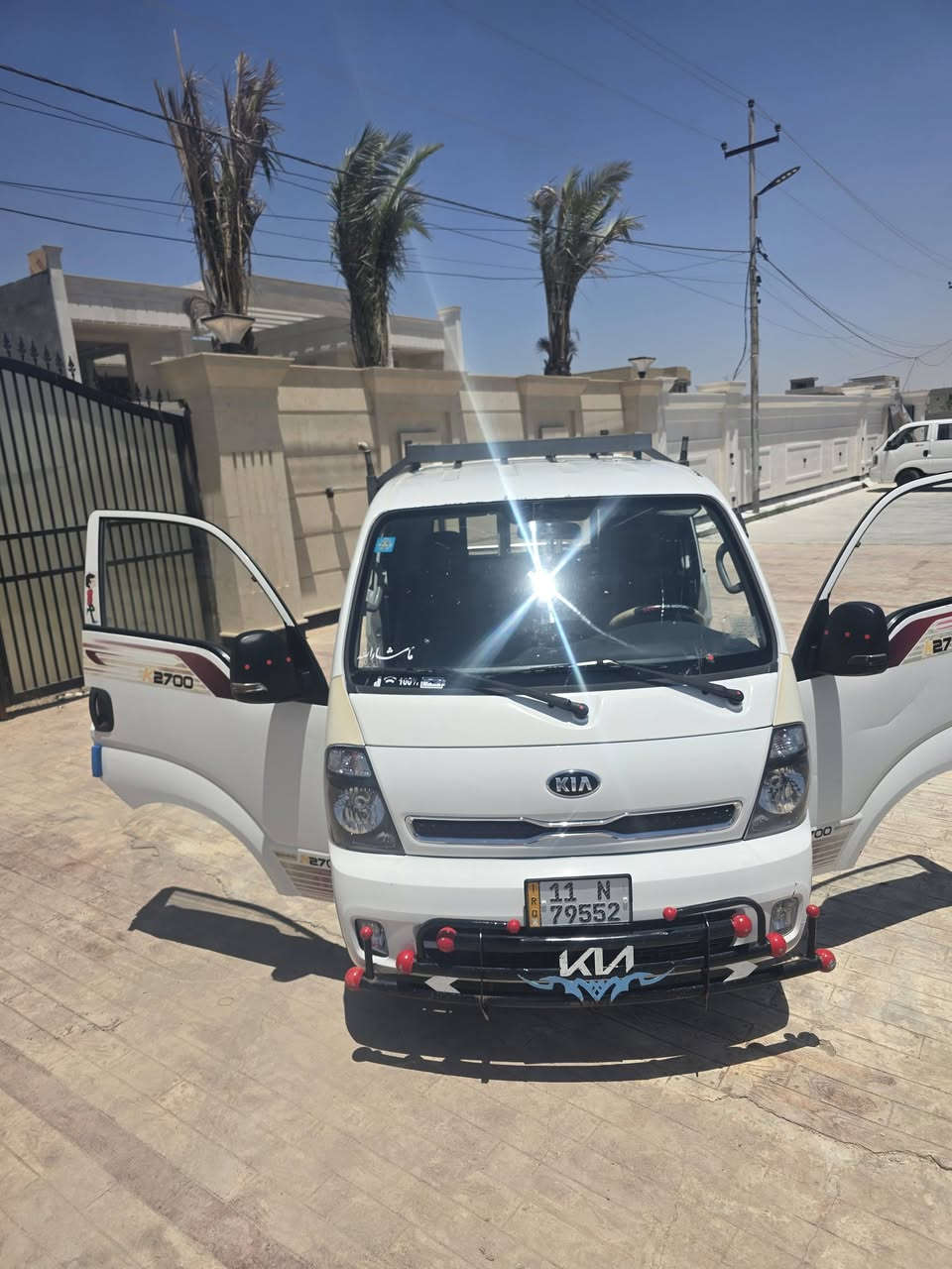 سلام عليكم
كيا نثيه موديل 20

بيها بارد هذا الماشر 

والبنيد مبدل اصلي 

رقم بغداد 

مكاني بغداد 

رقم صاحب السياره ***********
