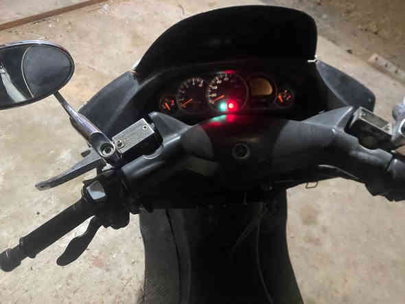 السلام عليكم دراجه ماجسته دبل رون للبيع او مراوس بايراني سرعته 160 سعره 550 وبي مجال مكاني ديالى خانقين الرقم *********** اوراق كامله دراجه كامل مكمل
