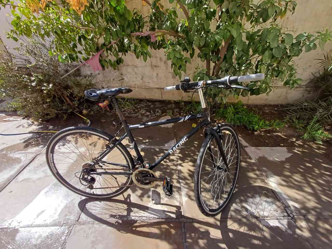 السلام عليكم  شلعة سي ٧٠٠
ليعجبة يتصل العنوان مدينة الصدر 
***********
