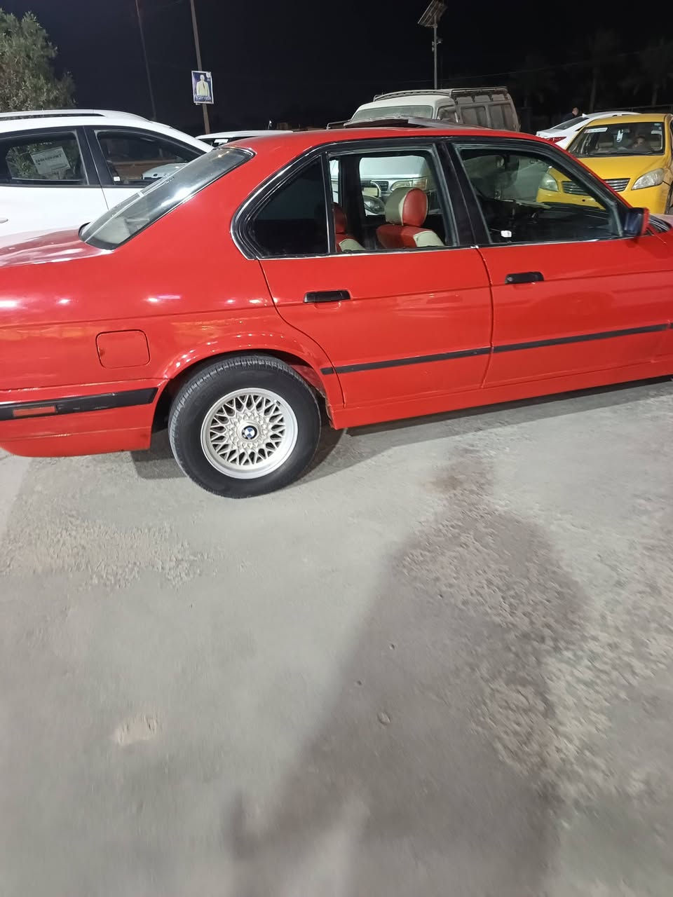 سلام عليكم بي ام 525 موديل 92مكينه مسكر فانوس لاتنقيص ولابخار  حدايه جديده تاير تخم جديد سنويه صاقطه 24 راعيه بربيل سياره عندي من 23اتهد بغرامات بوقت لعندي سياره قفله 45مكانه بابل


**إذا كنت صاحب هذا الإعلان وتريد حذفه لأي سبب، رجاءا أرسل رسالة إلى الدعم الفني**