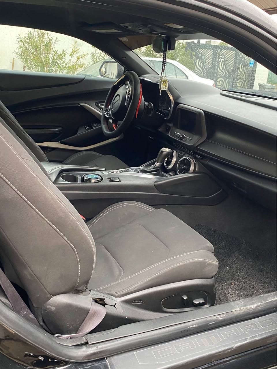 كمارو 2016 1lt

مواصفاتها: معروفه  
حادثها :  باب وثنين جابلغ 
الحادث موجود بالصور 
ايرباك بس برده 

ماشيه السيارة160 الف كيلو 

سعره 128 او مراوس 

*********** أربيل, العراق
