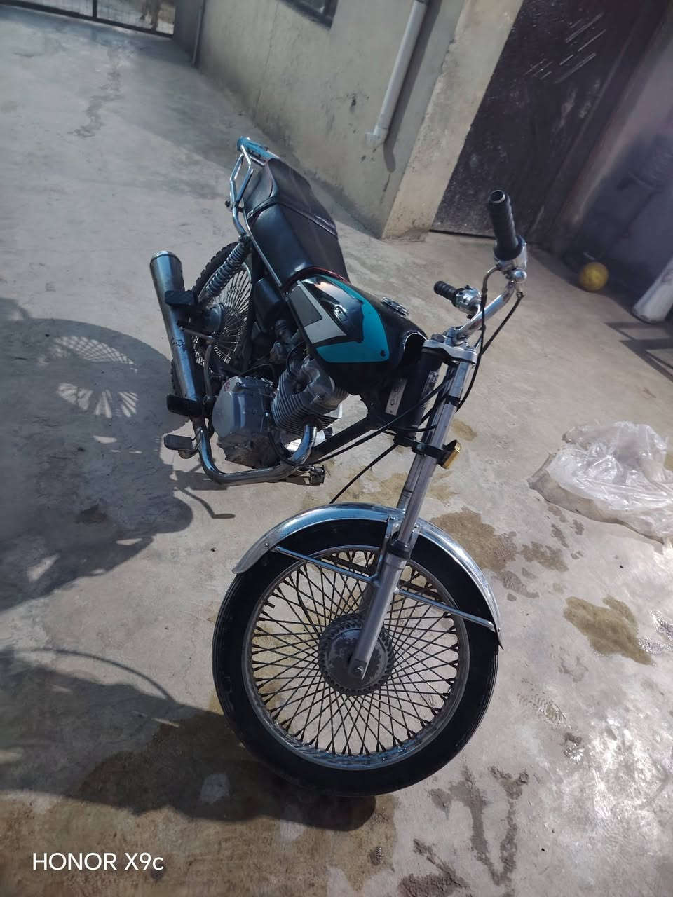 السلام عليكم درجه للبيع موديل 216 درجه فول السعر 200 وبيه مجال لاستفسار خاص


**إذا كنت صاحب هذا الإعلان وتريد حذفه لأي سبب، رجاءا أرسل رسالة إلى الدعم الفني**