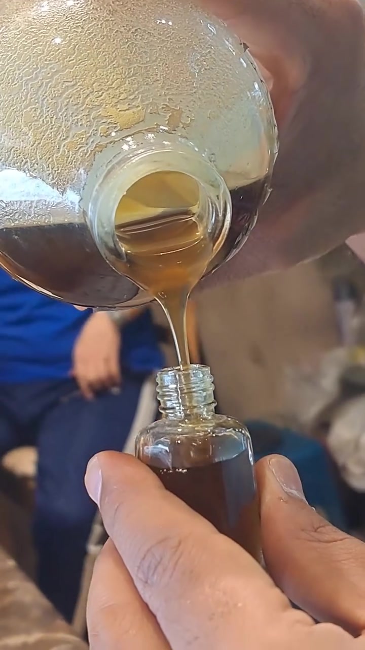 صلي على النبي.. التولة ١٢ جرام دهن عود كمبودي.. فضلا وليس امرا المهتم يتواصل خاص فقط


**إذا كنت صاحب هذا الإعلان وتريد حذفه لأي سبب، رجاءا أرسل رسالة إلى الدعم الفني**