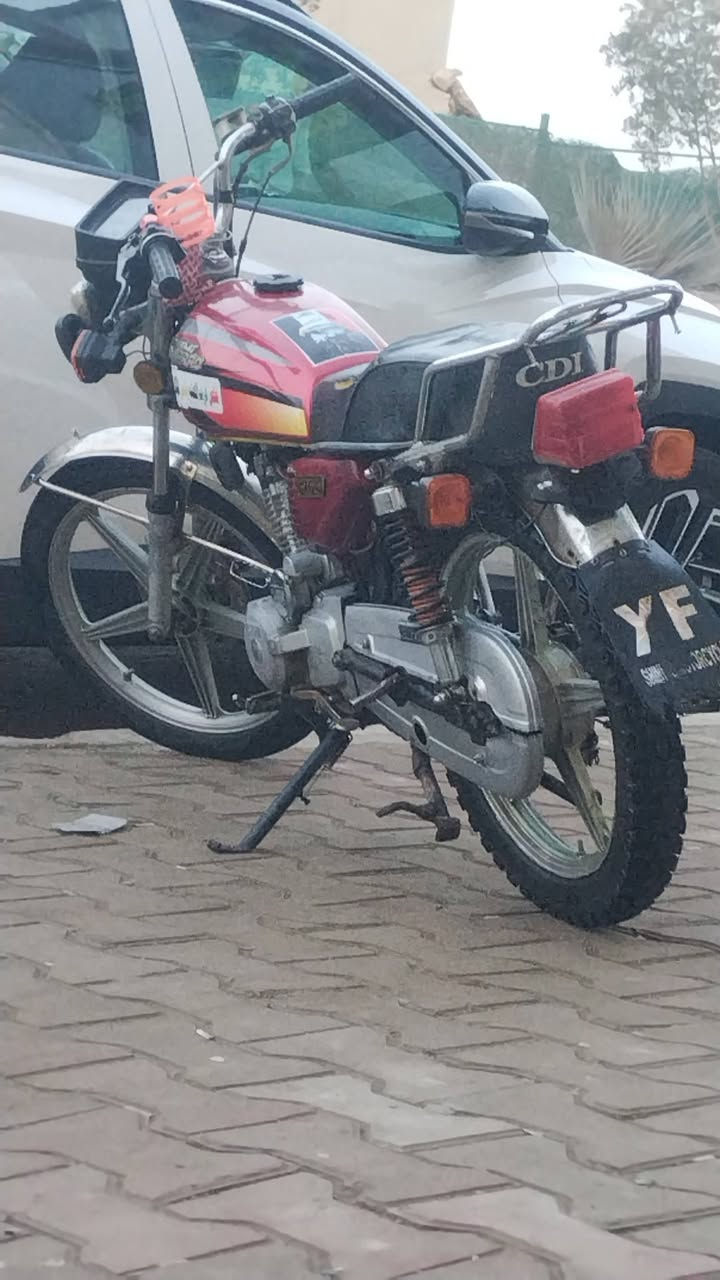 البيعع سعر 280وبيه مجال سيفان 781 371 8546


**إذا كنت صاحب هذا الإعلان وتريد حذفه لأي سبب، رجاءا أرسل رسالة إلى الدعم الفني**