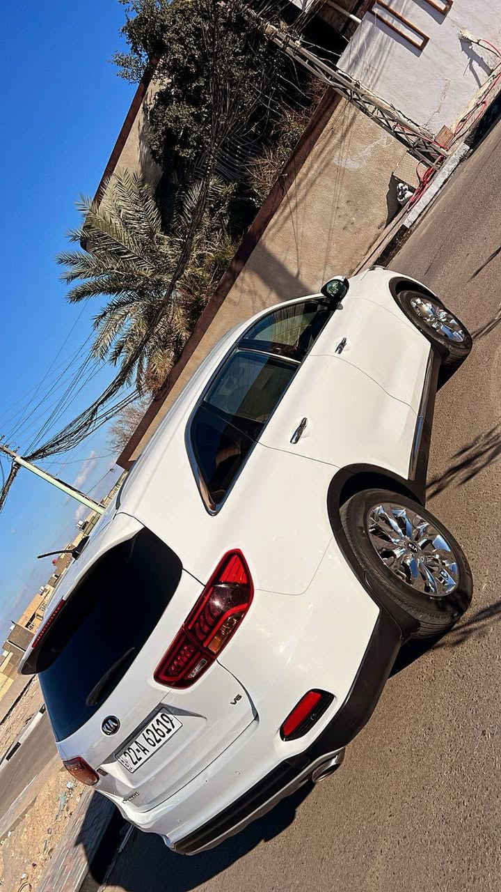 سلام عليكم ❤️
كيا سورنتو 2018 
بيه تكحيل كارت جاملغ امامي وبارد مكانين
موصفات 6سلندر بصمه كشن كهرباء جنطه كهرباء 
برده خلفيه 
رقم اربيل تحويل مباشر 
السعر ٢٢٨ وبيه مجال 
مكاني كربلاء.            ***********
